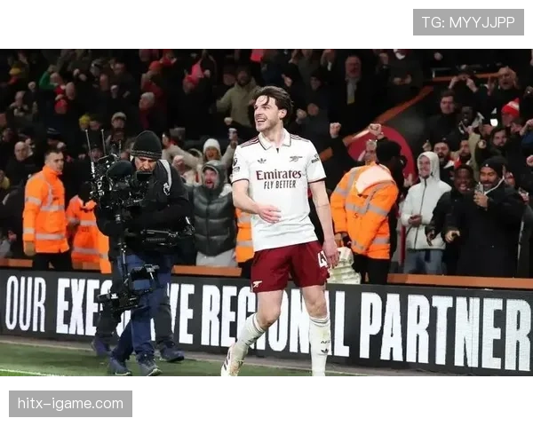 赖斯中场发力，助力球队掌控比赛节奏状态强势回升