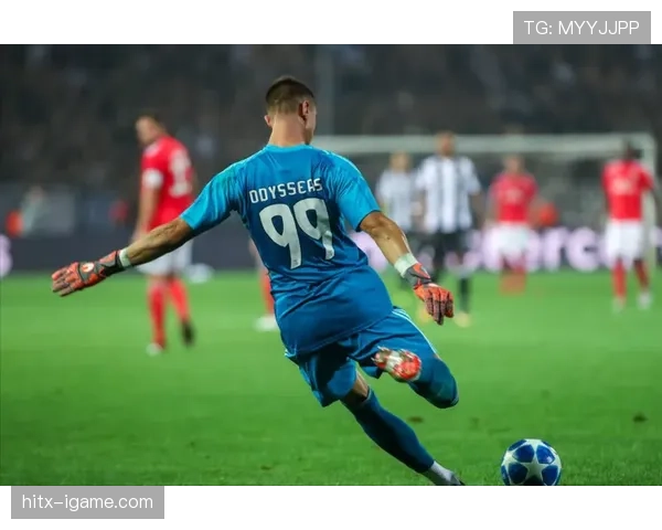 里尔中路渗透战术引爆足坛热议，专家解析其如何重塑比赛走势